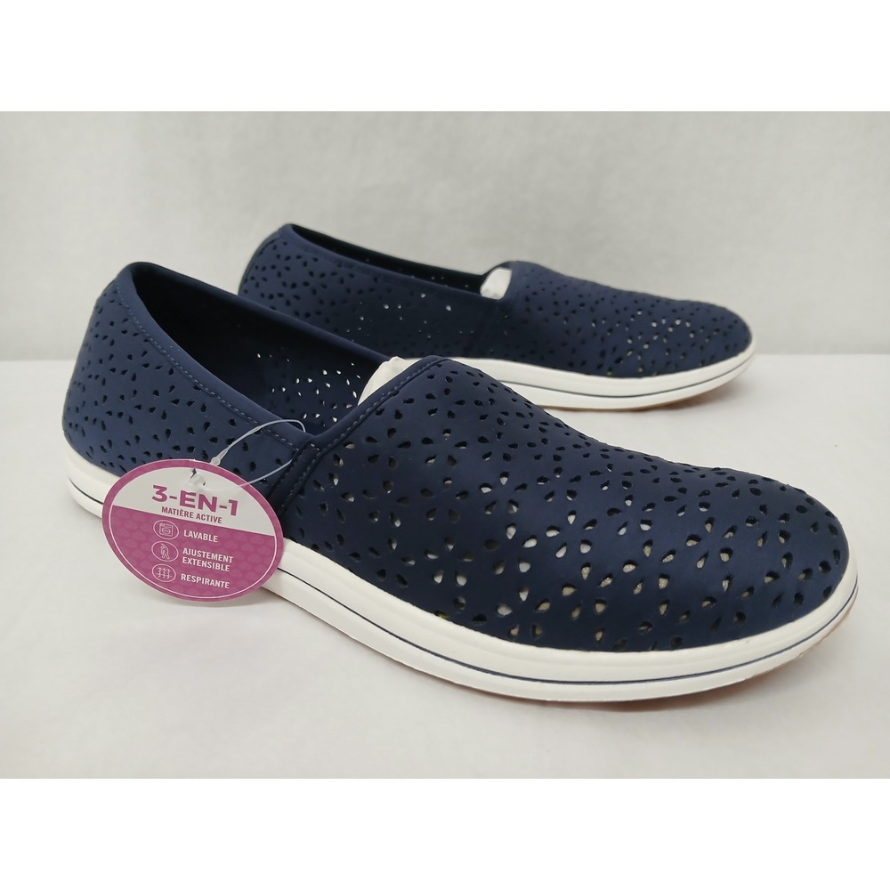 Clarks Breeze Emily Navy Perforated Slip On Comfort Loafer 26171360 Women Sz 9.5